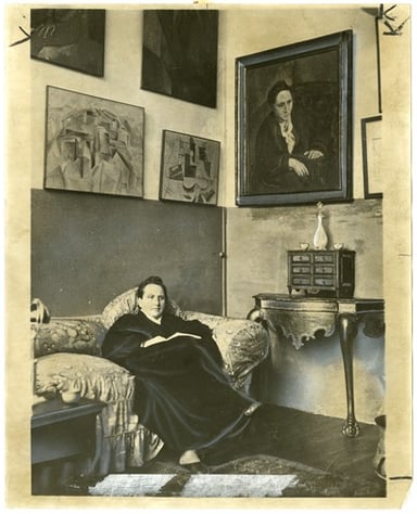 Which artist frequently attended Stein's Paris salon?
