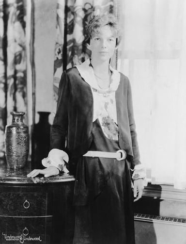 Which award did Amelia Earhart receive in 1973?