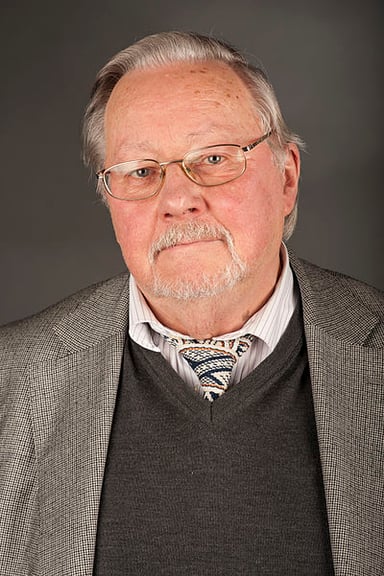How is Vytautas Landsbergis related to the arts in Lithuania?