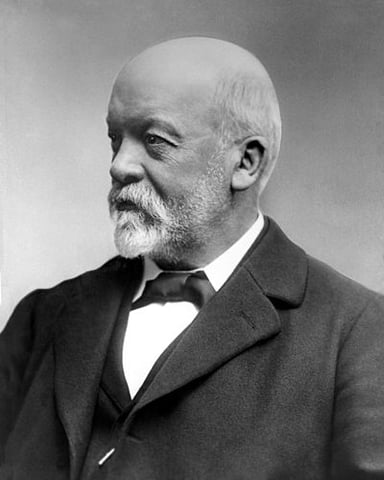 Who was Gottlieb Daimler's lifelong business partner?