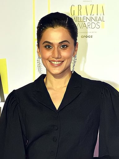 In which film did Taapsee Pannu portray a septuagenarian sharpshooter?