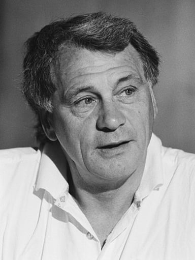 Which country was Bobby Robson a mentor to the manager of their national team?