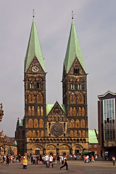 Which famous fairy tale is associated with Bremen?