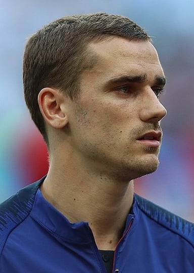 In which year did Antoine Griezmann win the UEFA Europa League with Atlético Madrid?