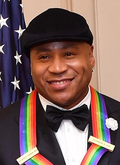 In which movie did LL Cool J play a chef on a research facility?