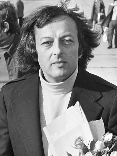 Which orchestra did Previn direct from 1976-1984?