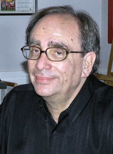 R. L. Stine wrote which series featuring ghosts?