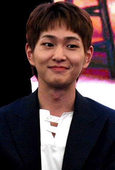 How did Onew originally get discovered?