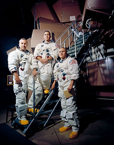 Which missions Jim Lovell has entered as an astronaut?[br](Select 2 answers)