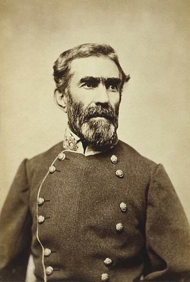 Who defeated Bragg in the Battles for Chattanooga?