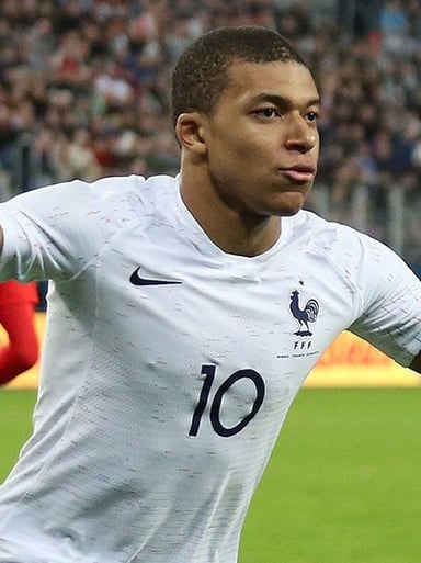 Which number did [url class="tippy_vc" href="#64866018"]Kylian Mbappé[/url] have while playing for France National Association Football Team?