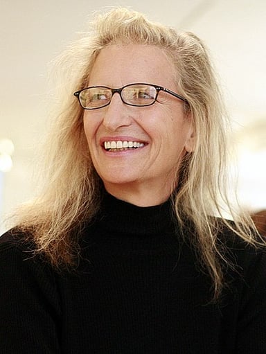 What is Annie Leibovitz's full birth name?