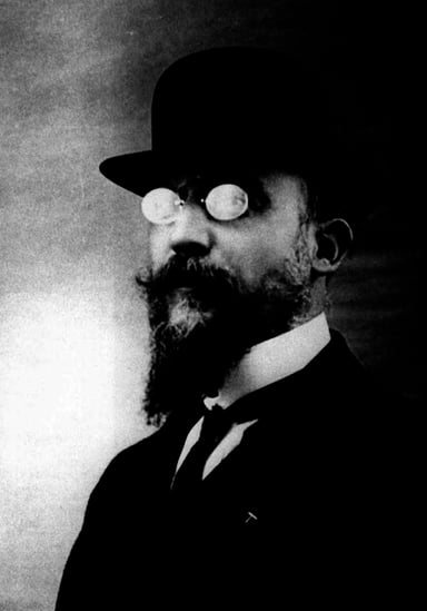 What unique group was Satie briefly attached to in the 1890s?