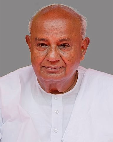 Which party is H. D. Deve Gowda the national president of?
