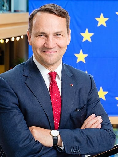 Which magazine included Radosław Sikorski in the list of Top 100 Global Thinkers 2012?