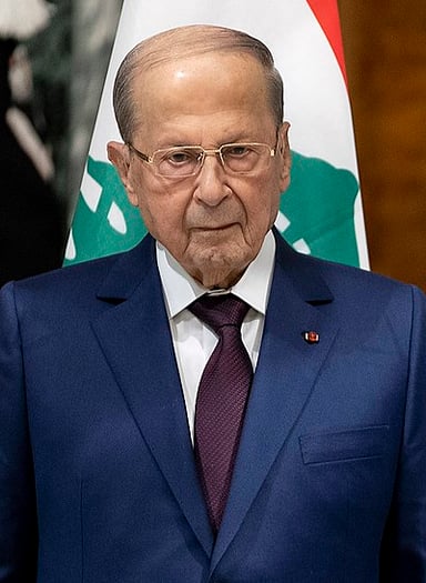Who led the Lebanese Forces that Aoun clashed with?