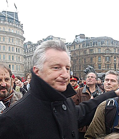 Who did Billy Bragg support in the 2015 UK general election?