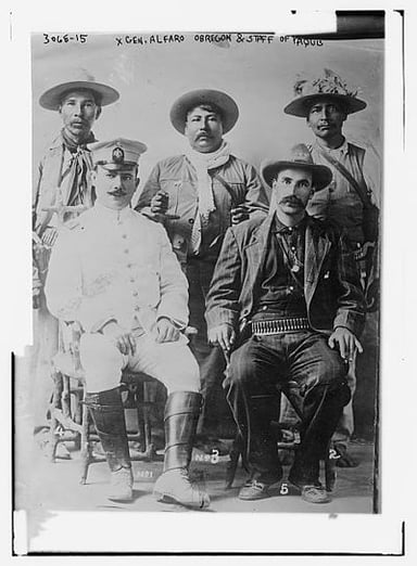 Who did Obregón defeat in the civil war between 1914-1915?