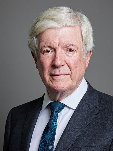 What is the name of the prestigious London institution where Tony Hall served as Chief Executive?