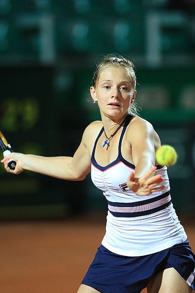 What was Chakvetadze's highest worldwide singles ranking?