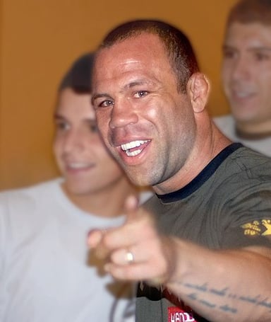 Did Wanderlei Silva ever win the PRIDE Middleweight Championship?