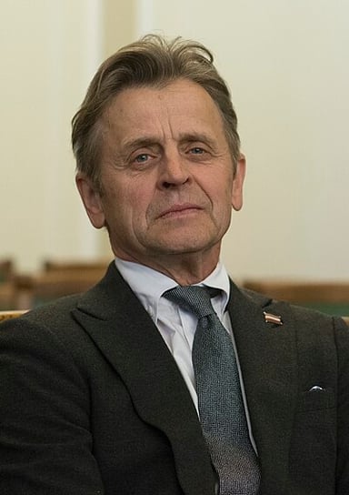 In which TV series did Baryshnikov have a recurring role in the last season?