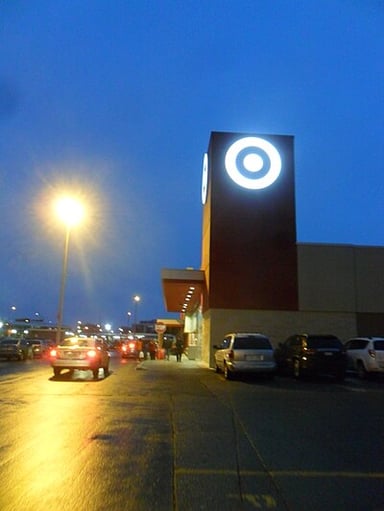 What year did Target Canada acquire Zellers store leases?