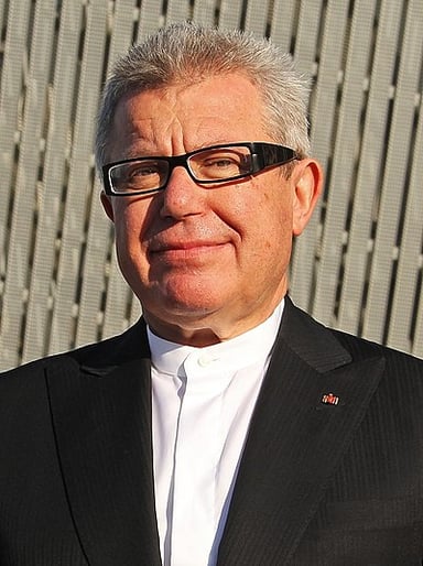 Who is Daniel Libeskind's business partner?