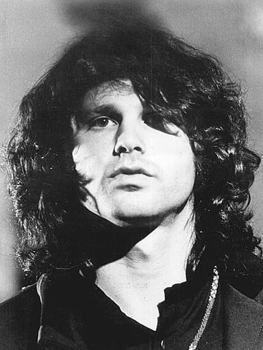 Who has Jim Morrison had a romantic relationship with?
