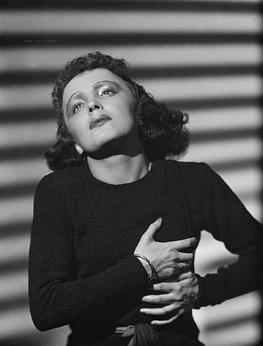 What was Édith Piaf's birth name?