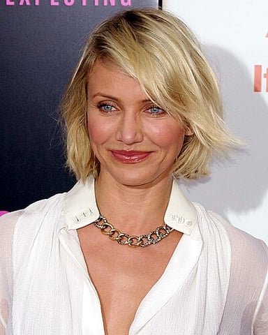 Who did Cameron Diaz star alongside in the film'Knight and Day'?