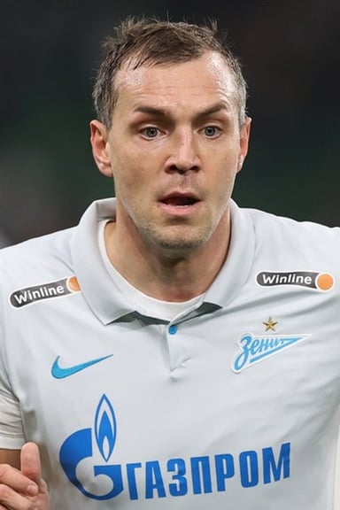 Which youth club did Dzyuba play for?