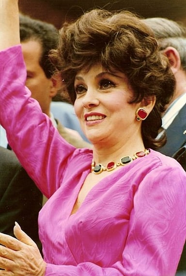 When did Gina Lollobrigida receive the Grand Officer Of The Order Of Merit Of The Italian Republic?
