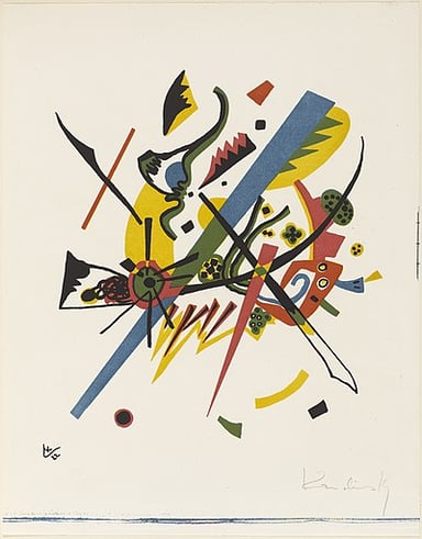 What European art movement was Kandinsky linked with while in Munich?