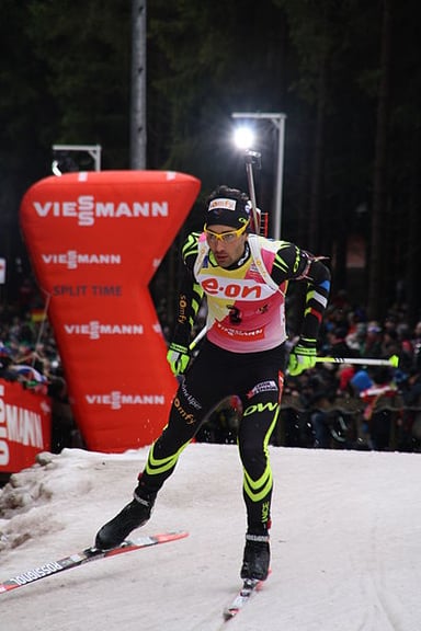 What military rank does Fourcade hold?