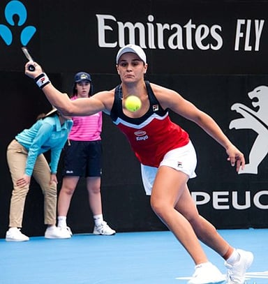 Is Ashleigh Barty left or right handed?
