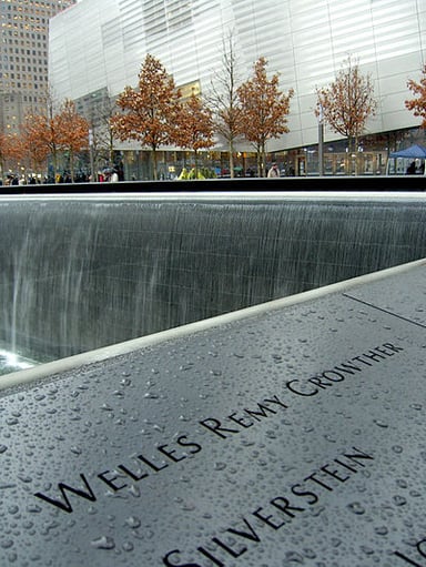 How many lives is Welles Crowther believed to have saved during 9/11?