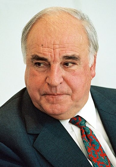 What did Helmut Kohl study in university?