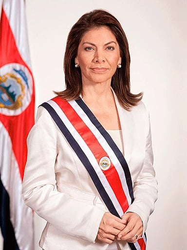 Who succeeded Laura Chinchilla as President of Costa Rica?