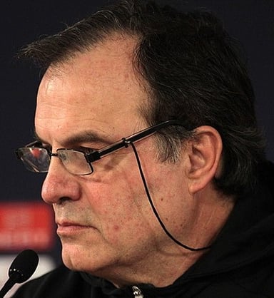 What was the first club Bielsa coached?
