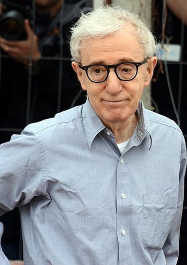 In what year did Woody Allen receive the Premio Sant Jordi A La Mejor Película Española for [url class="tippy_vc" href="#636402"]Vicky Cristina Barcelona[/url]?