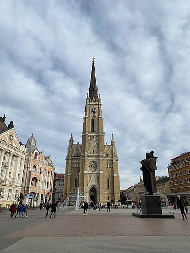 Which famous annual music festival takes place in Novi Sad?