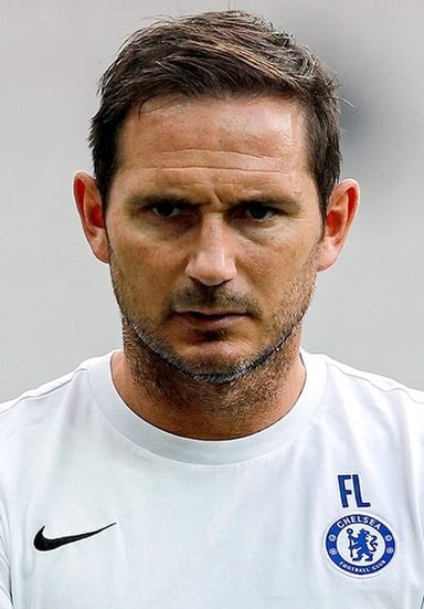 Who has Frank Lampard had a romantic relationship with?