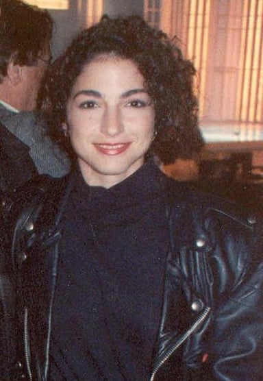 In which year did Gloria Estefan receive the Presidential Medal of Freedom?