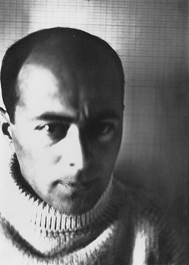 Was El Lissitzky a part of the Russian avant-garde?