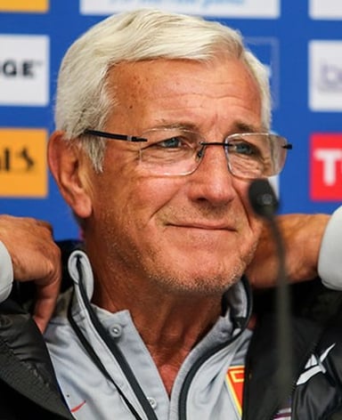 What unique coaching record does Lippi hold?