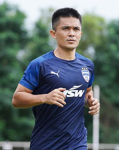 What is Sunil Chhetri's primary playing position?