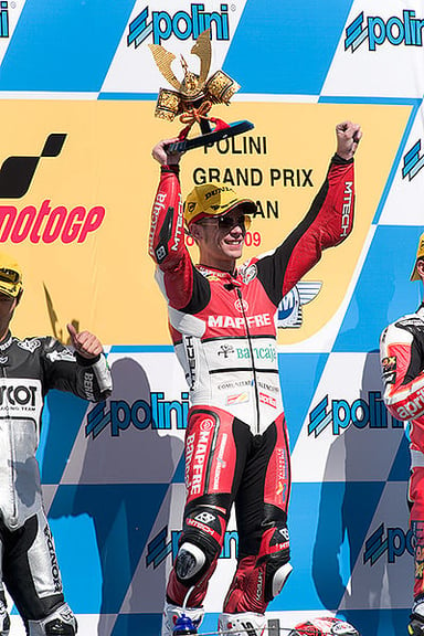 With which team did he win the 2022 Superbike World Championship?