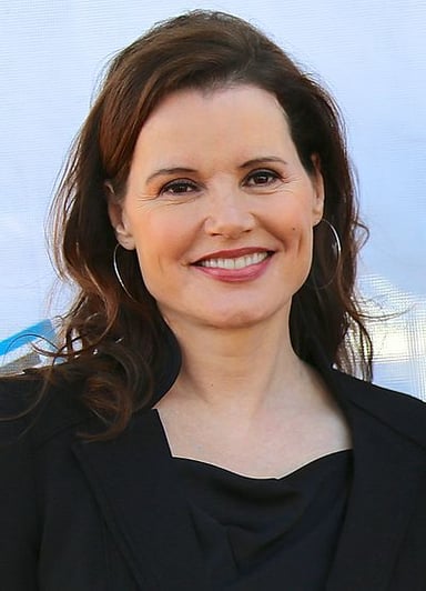 In what year did Geena Davis debut in the film'Tootsie'?