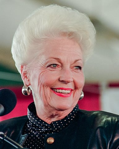 Ann Richards was succeeded as governor by _______.